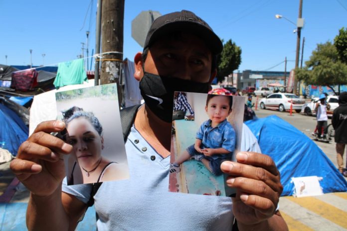 Chiapas, migrantes, abuelo, nieto